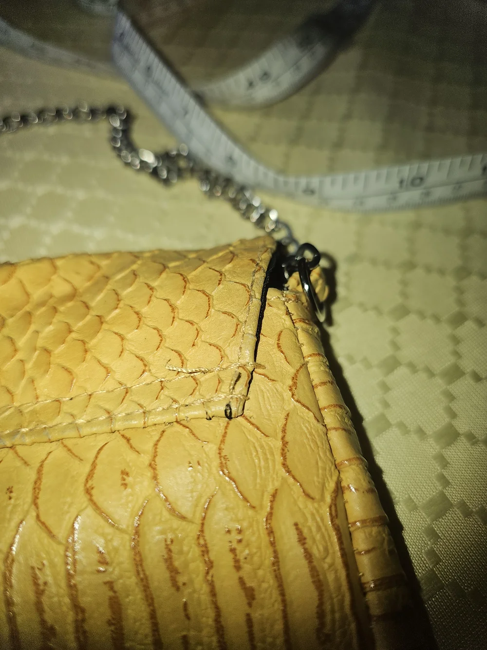 Source Unknown Yellow Textured Crossbody with Silver Chain - Picture 13 of 14